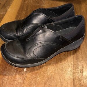 Merrell Women's Encore Q2 Moc Black Leather slip-on Sz 9.5